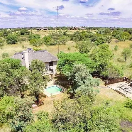 Pumba'S Place Zebula 6 Bedroom House Mabula Game Reserve Exterior photo