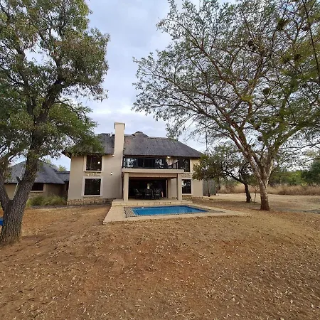 Pumba'S Place Zebula 6 Bedroom House Mabula Game Reserve Exterior photo