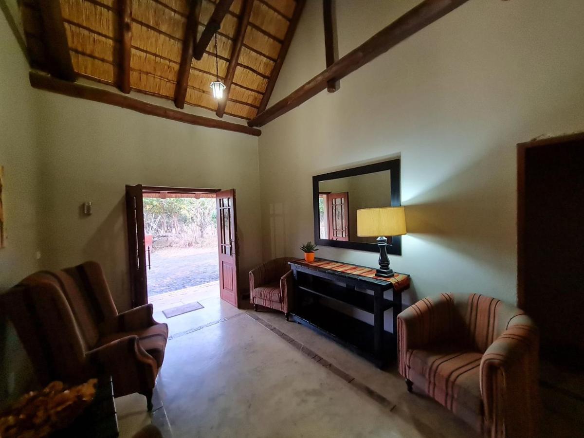 Pumba's Place Zebula 6 Bedroom House * Mabula Game Reserve
