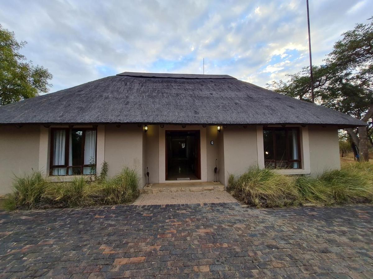 Holiday home Pumba's Place Zebula 6 Bedroom House *